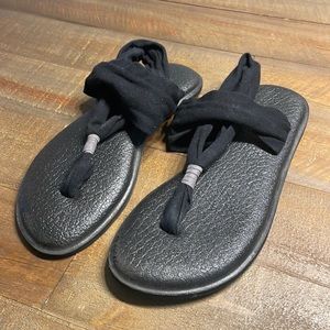 Sanuk shoe